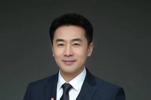 景励恒：量化风控的领航者，构建万级金融社群的架构大师 