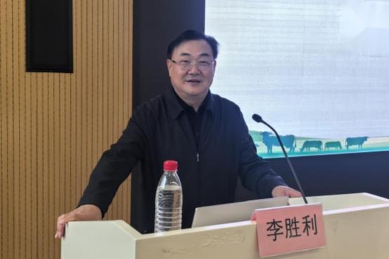 培育奶业“新脊梁”！蒙牛携手国家奶牛产业技术体系举办“牧场接班人”研修班