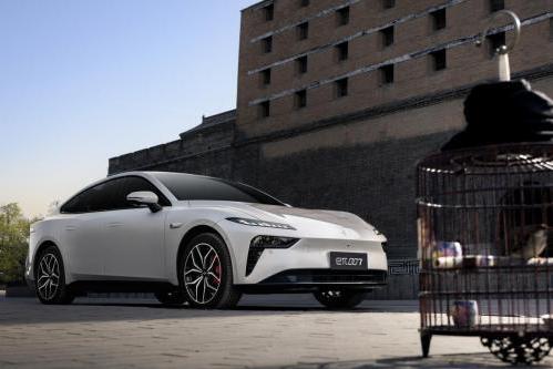 新手选新能源车？东风奕派 eπ007 让 “第一次开车” 轻松上手 