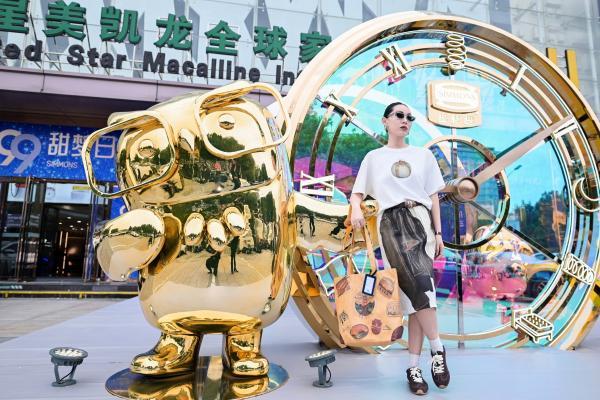 Simmons®席梦思“甜梦之境”绽现青岛，新品“恬梦”同步上市 