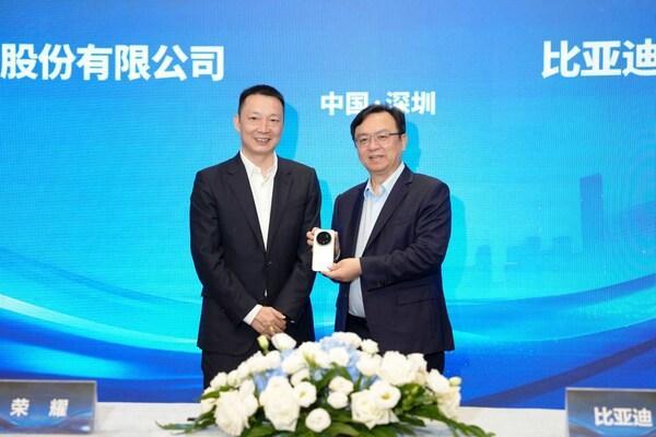 荣耀与比亚迪达成深度战略合作 共绘智慧出行"全场景互联"新蓝图 