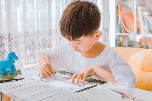 政策东风下的青少年心理护航：灵动生活集团欢米粒心理以专业生态响应教育新政 