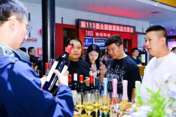 长城葡萄酒闪耀第113届糖酒会，以中国风土致敬世界舞台 