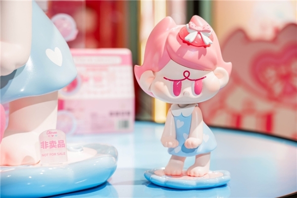 从巴黎时装周到广州艺术家街区，名创优品MINISO打造IP跨界新阵地 