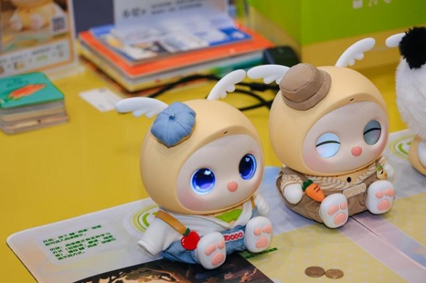 早教机推荐｜WTCC 焦点款！奇多多 AI 学伴：陪伴是标配，实用才是核心 