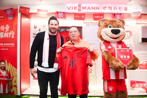“菲凡传奇，蓉耀相约” 拜仁传奇球星空降成都，菲斯曼携足球热潮暖动蓉城 