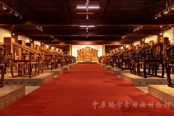 乾隆与金丝楠的缘分