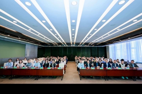 重磅签约|方正电子与上海市科技期刊学会签署战略合作协议，共推“海上医刊”高质量发展 