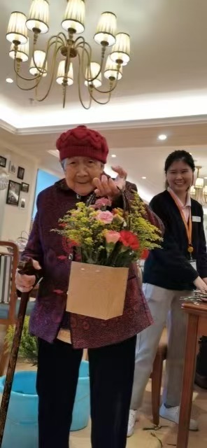 百岁“唐老师”的六年新生：在椿萱茂，她找到了安放身心的家 