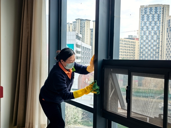 百岁“唐老师”的六年新生：在椿萱茂，她找到了安放身心的家 