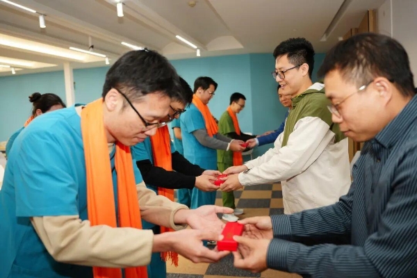 师道薪传，匠心筑梦 | 新瑞鹏集团师徒带教第四期拜师仪式开启人才传承新篇章 