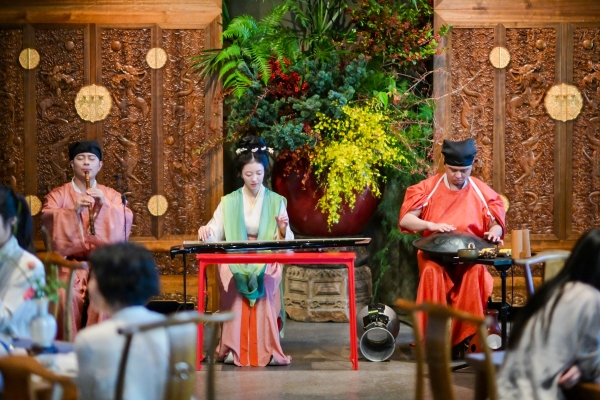 新启丨楠书房深圳全新形象店启幕 雅境新呈，欢迎莅临 