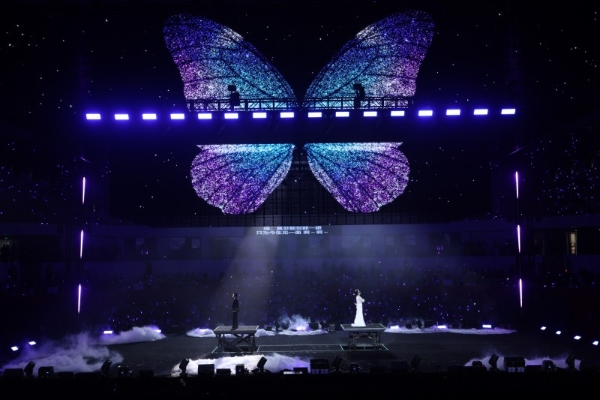 “芝”因有你，时光不老：赵雅芝从艺50年时光派对温情启幕