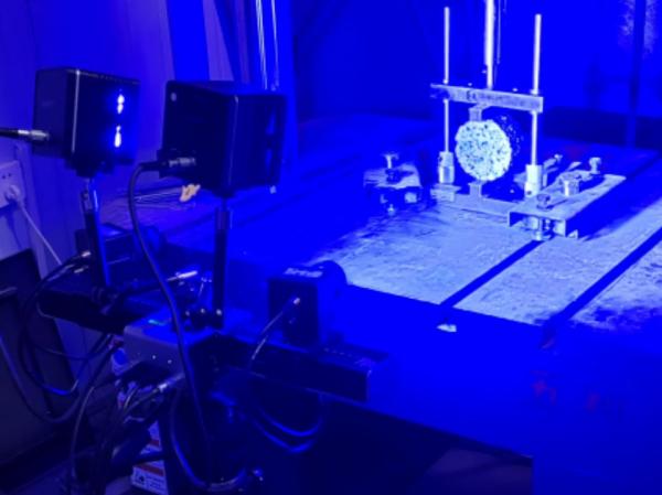 DIC全场应变测量系统用于混凝土压缩连续变形场测量 