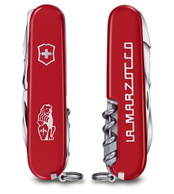 做好准备，自成大师： VICTORINOX 维氏与 LA MARZOCCO 联合打造咖啡师工具 