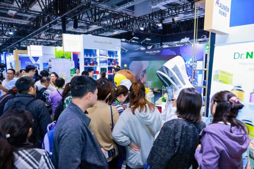 全球最大麦卢卡蜂蜜生产商落地进博会，推动中新健康产业深度合作 