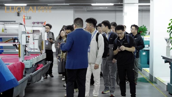 各机构及股东代表走进罗莱智慧产业园，实地见证智造硬实力  