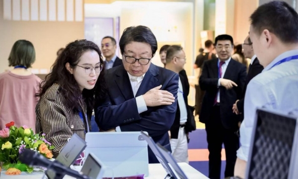 文化养老，因AI生动：梨花教育开启文化素养智慧服务新程 