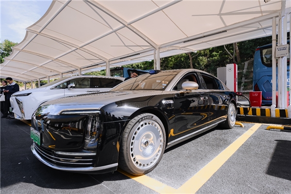 深圳超充之城再添“大大大”地标！| 茂电·顺顺充深圳宝石路超充站正式上线 