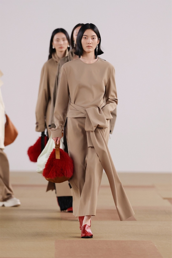 AUM「心居无界」品牌年度大秀 