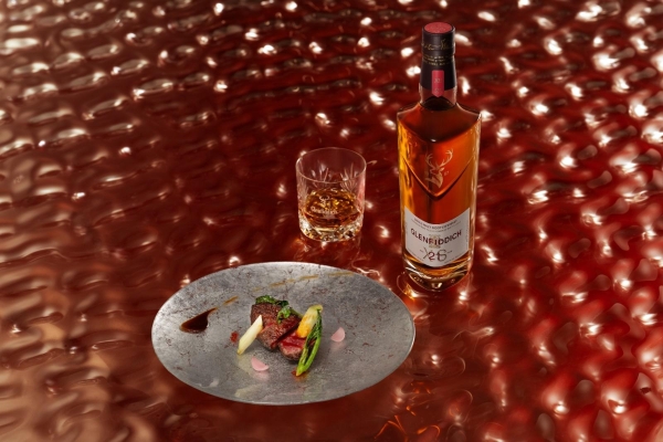 深邃本色，层层尽现—— 格兰菲迪XS双雪莉桶系列全球揭幕之夜 