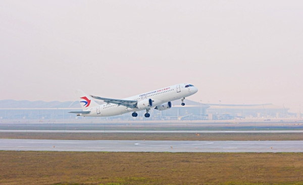 东航“渝沪快线”焕新升级：航线增至14条，值机截载时间缩短至起飞前30分钟 