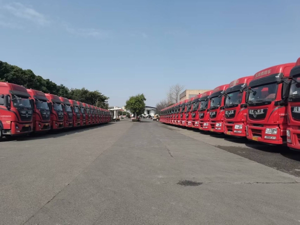 峨胜物流解锁新运力：东风天龙新能源助力乐山水泥运输成本直降75% 