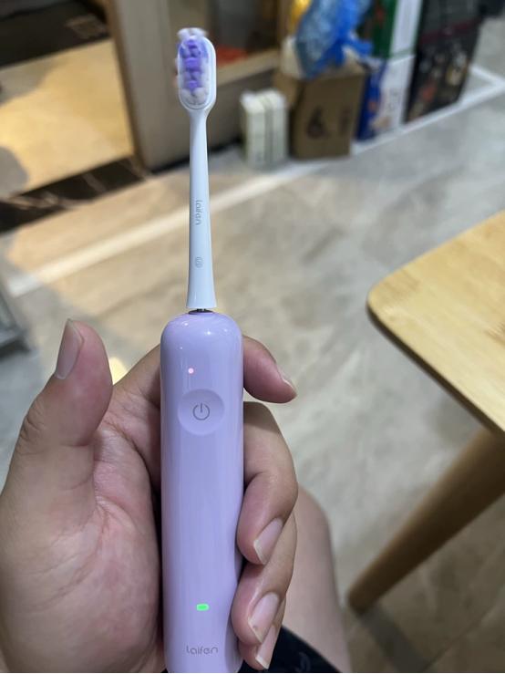 牙龈敏感如何选牙刷？五大品牌横评，锐舞电动牙刷优势明显