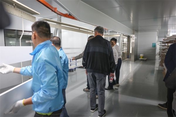 国际领先 | 百得胜家居水漆核心科技成果获院士领衔专家组认证，产学研深度融合引领定制家居绿色革命