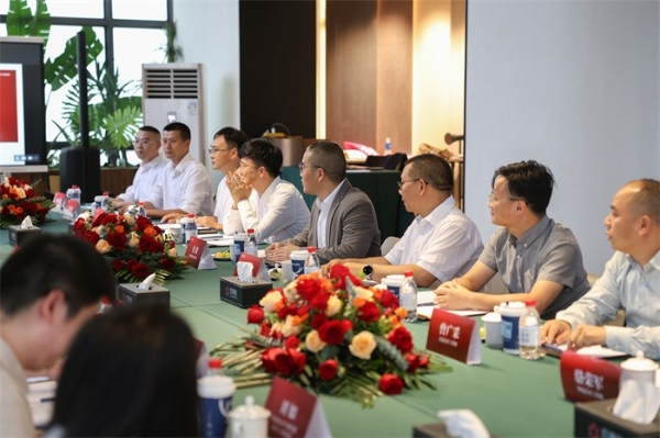 国际领先 | 百得胜家居水漆核心科技成果获院士领衔专家组认证，产学研深度融合引领定制家居绿色革命