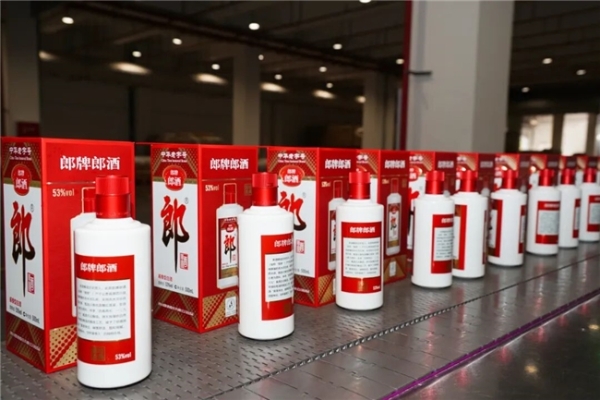 白酒的东方美学出圈！郎酒斩获APEA大奖，拿下包装行业“奥斯卡”奖项 