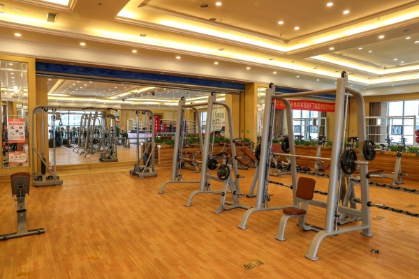 世锦赛落幕！舒华冠军品质专业护航，中国健身比基尼项目实现新突破 