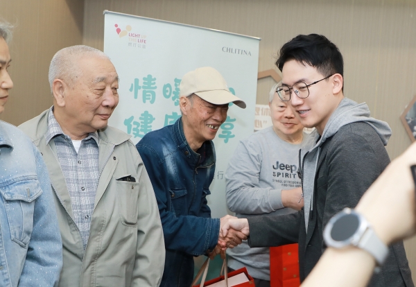 社区里的温暖重阳 克丽缇娜集团把专业健康服务送到长者“家门口” 