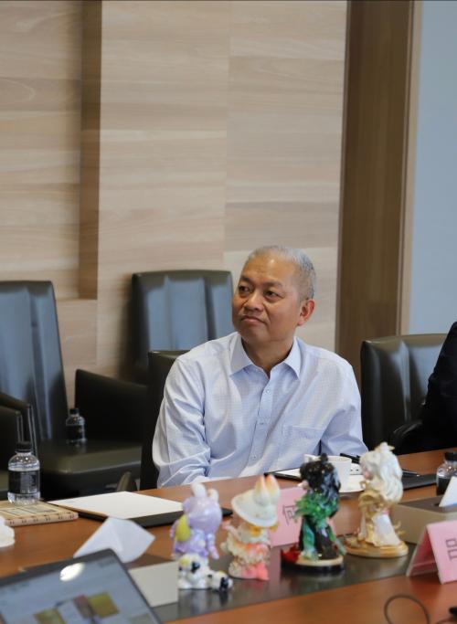 横琴执委会副主任符永革一行调研元气玛特 