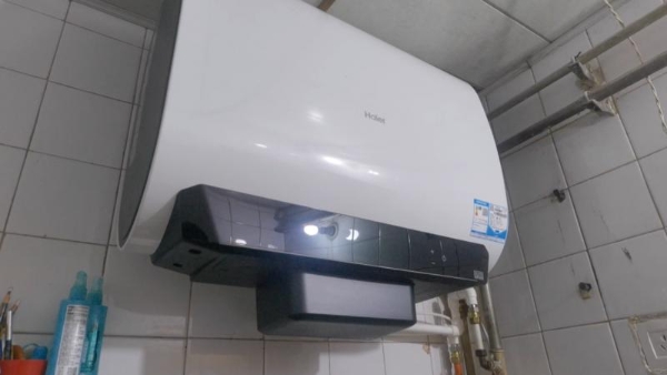 无镁渣无水垢！海尔26年用户换新无镁棒热水器 