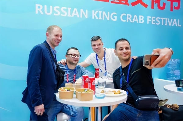 俄罗斯帝王蟹化身甜蜜“诱惑”亮相渔博会，供应链+文化双赋能引爆市场 