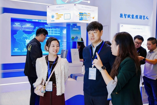 深耕教育数智化 共筑强国育人梦丨杭州铭师堂亮相第七届教博会彰显创新力量 
