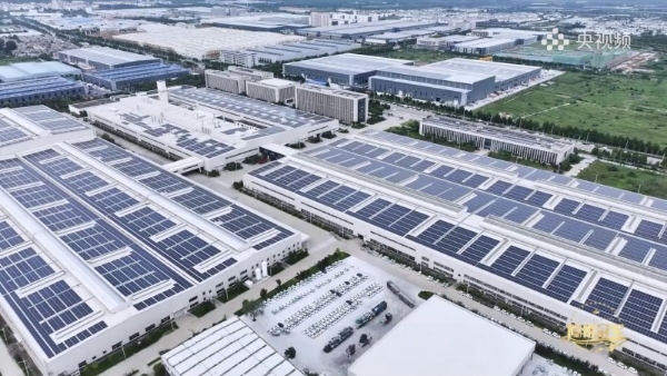 央媒探厂淮海超级工厂，以智造实力引领篷车产业价值升级 