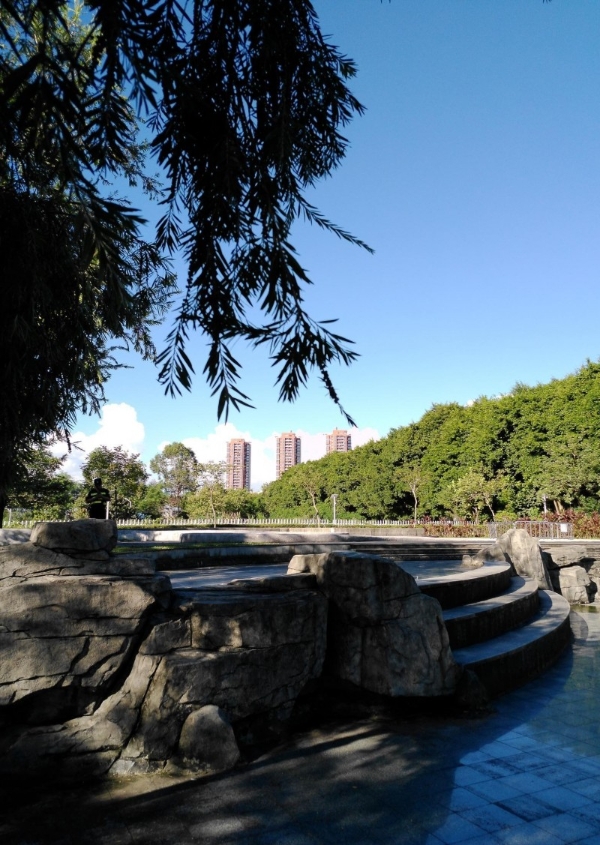 松典VE418震撼登场：以大底高像素重塑入门相机价值标杆 