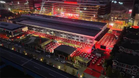 意尔康品牌30周年庆典好壮阔！万人家宴太温暖！