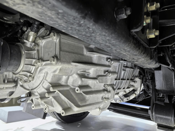 不玩虚的！东风天龙GX智能干线牵引车助新手秒变老司机 