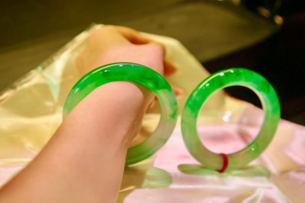 传承级翡翠价值新标杆：祥祯福以“一辈子的玉”重塑东方高端奢雅 