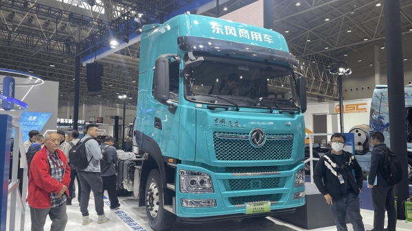 技术路线全覆盖，混动重卡双车出击，东风商用车如何定义绿色未来？ 