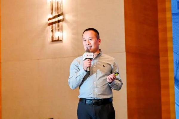 数智惠闽企，展车进福州｜华为坤灵中国行2025·福建站成功举办，推动闽企智能化发展新征程