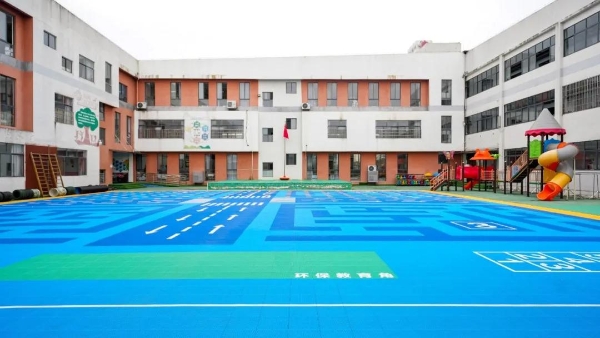 格兰云天第三座乡村儿童操场于安顺普定圆满落成 