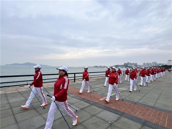 2025年“双11”全国持杖行走联动日活动开走 v