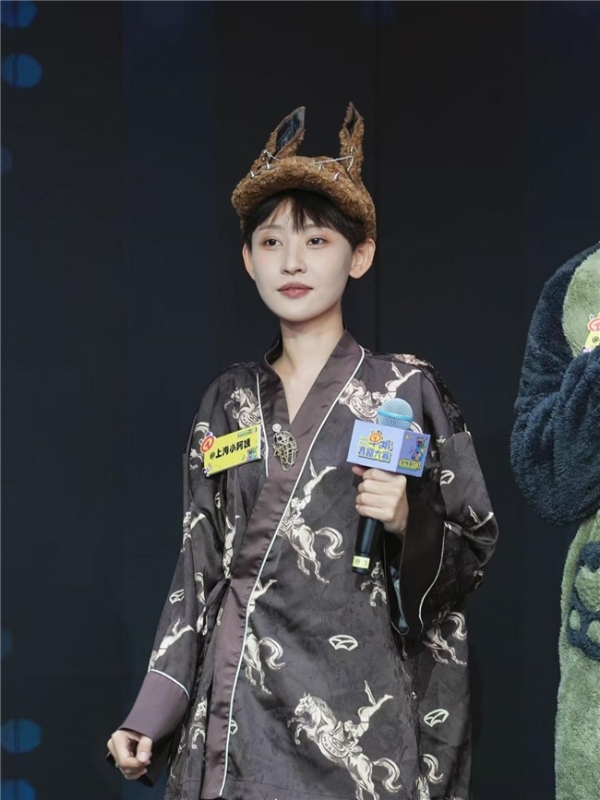 《单排喜剧大赛2》抖音首播炸场！全民造星引爆追综热潮