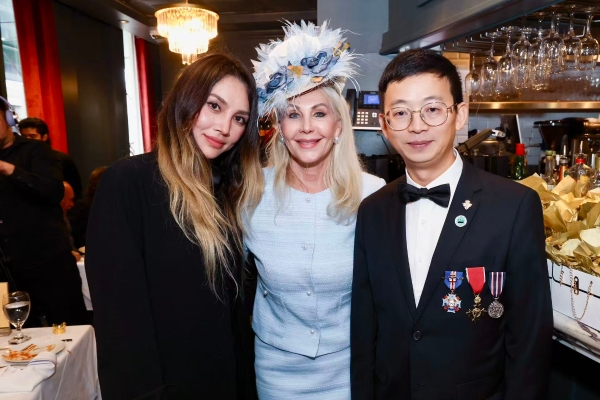 向凌云博士荣获加利福尼亚圣乔治皇家学会“慈善嘉奖”