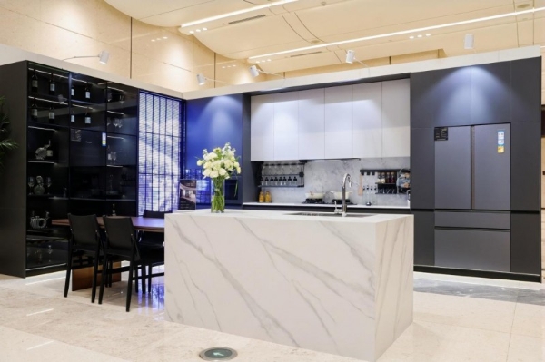 从控氧保鲜进入AI养鲜时代，为何卡萨帝冰箱再次领先？ 