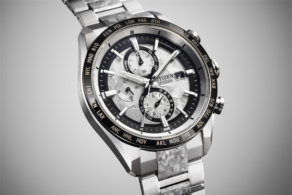 白金闪耀，绘腕间月辉 西铁城ATTESA系列再结晶钛新色工艺 